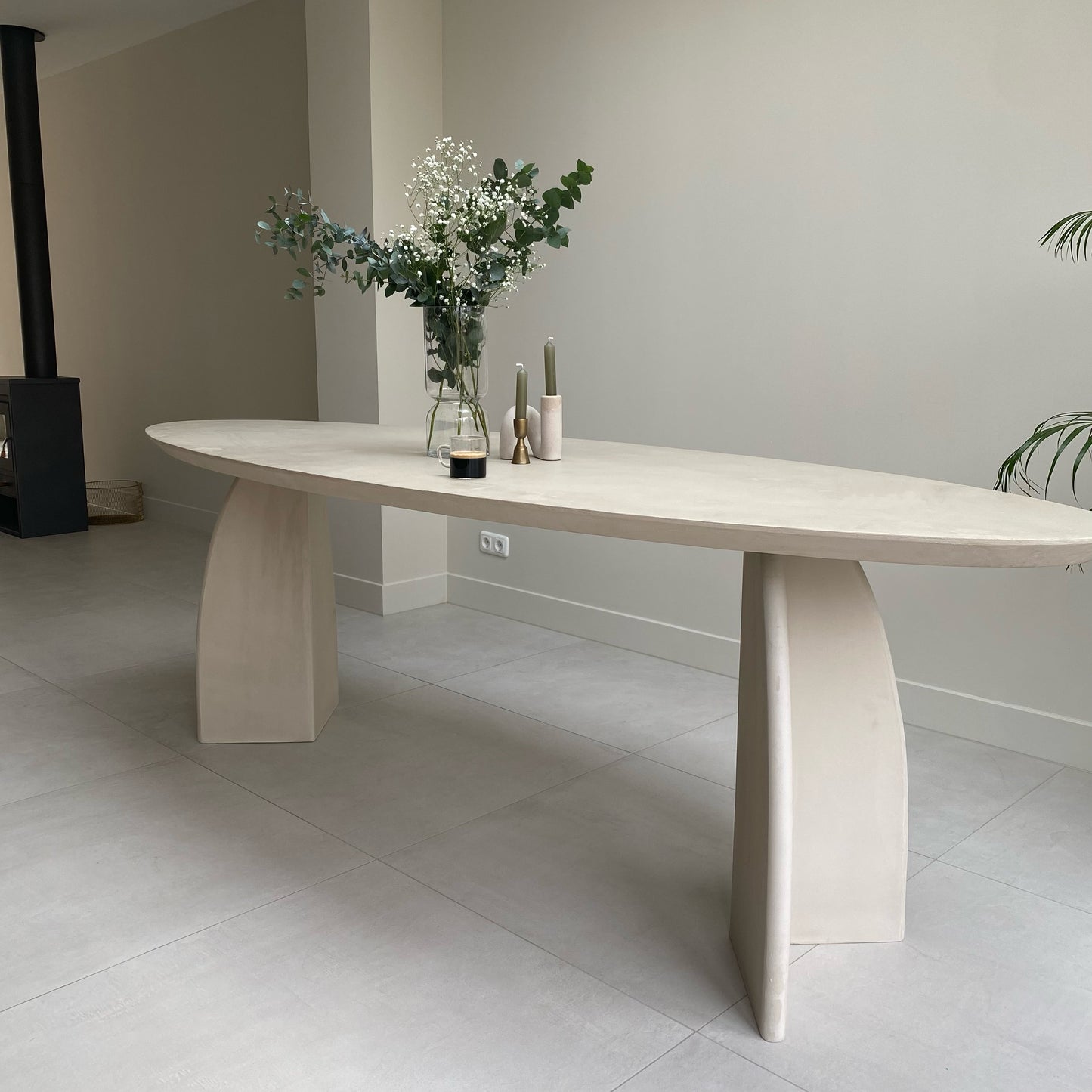 Stijlvol Dineren met Betonlook Eettafel Lilly - De Beton Salon